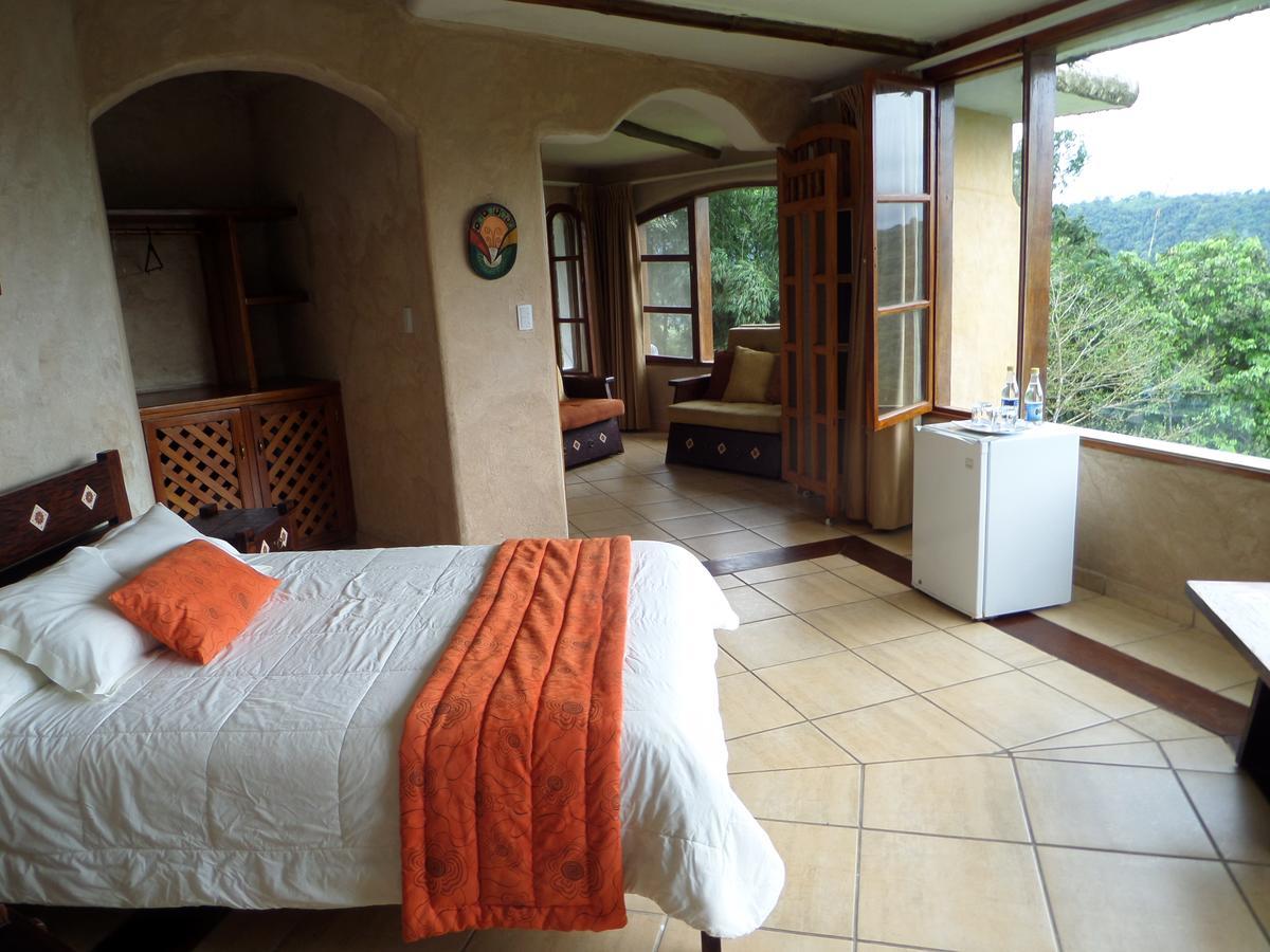 Hosteria "El Encanto" San Miguel de los Bancos Esterno foto