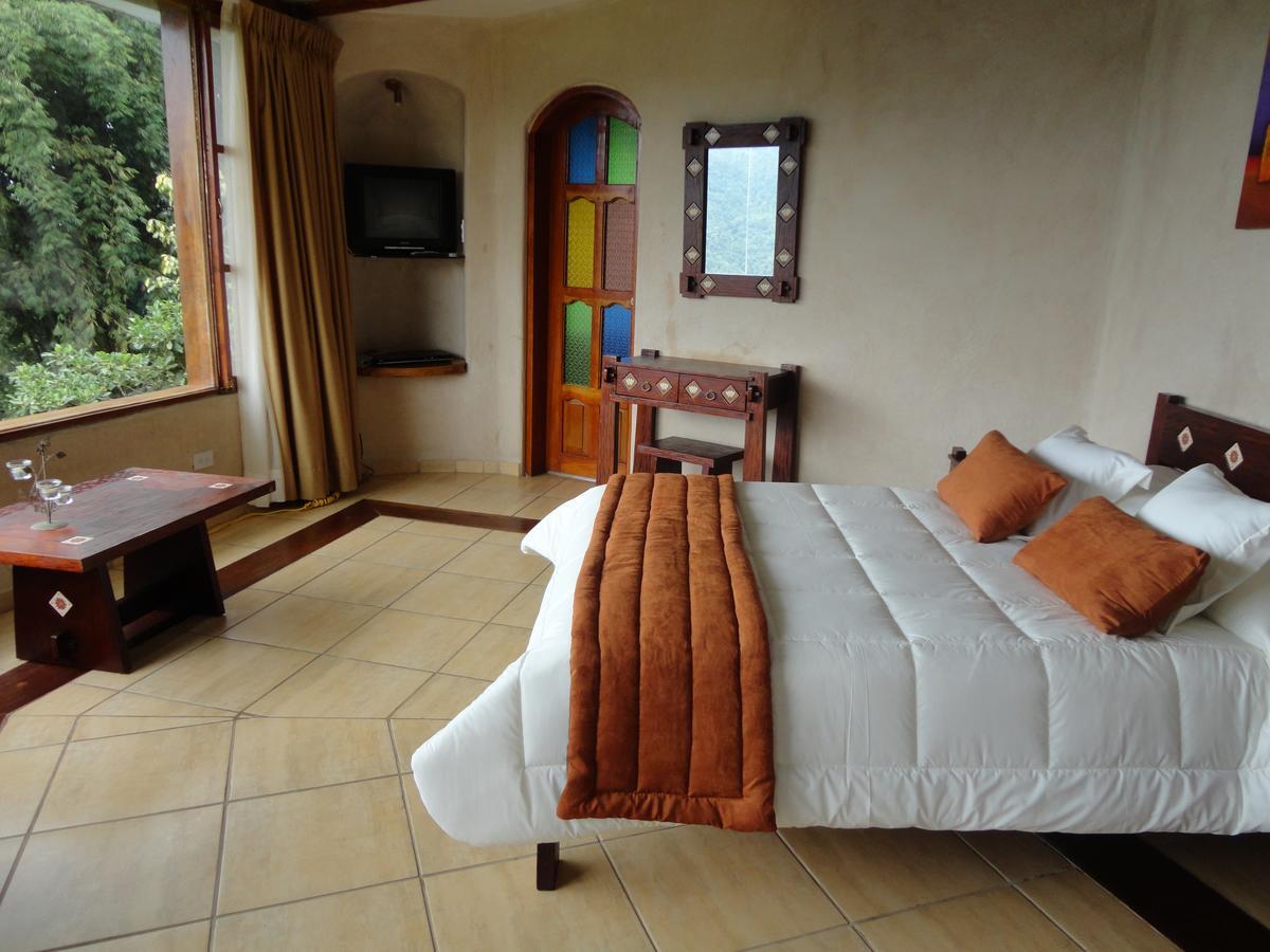 Hosteria "El Encanto" San Miguel de los Bancos Esterno foto